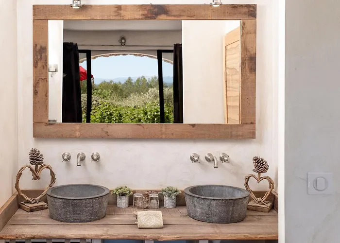 Le Clos Des Cambres